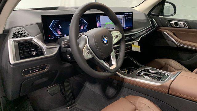 new 2025 BMW X7 car, priced at $89,525