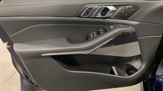new 2026 BMW X7 car, priced at $99,565