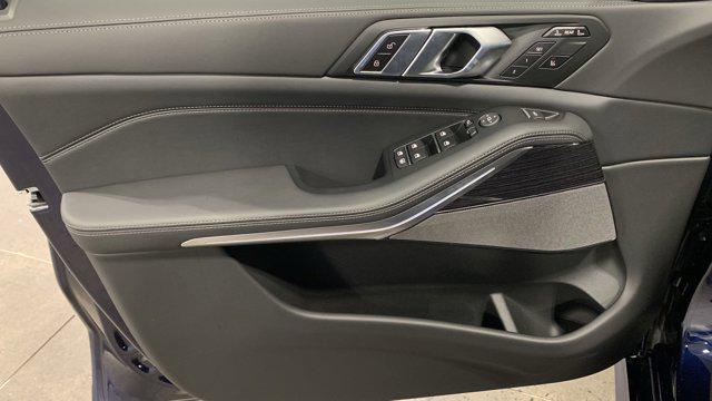 new 2026 BMW X7 car, priced at $99,565