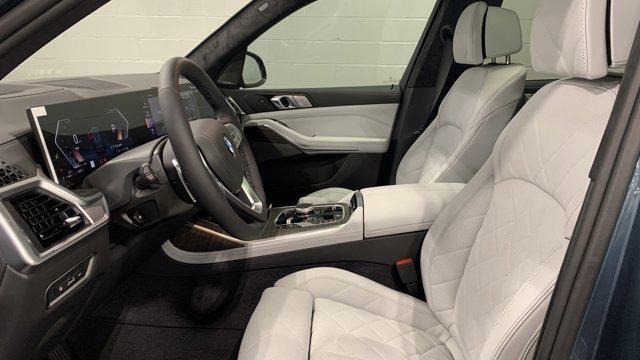 new 2026 BMW X7 car, priced at $96,265