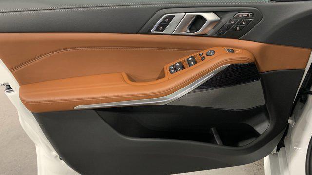 new 2026 BMW X7 car, priced at $102,485