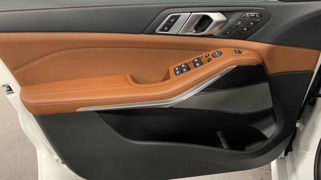 new 2026 BMW X7 car, priced at $102,485