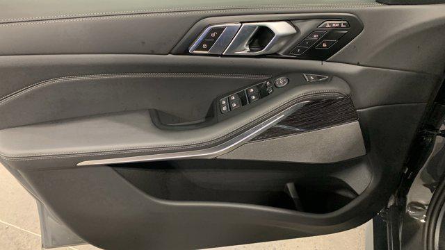 new 2026 BMW X7 car, priced at $99,385