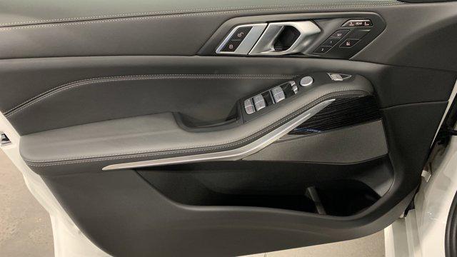 new 2025 BMW X7 car, priced at $116,950