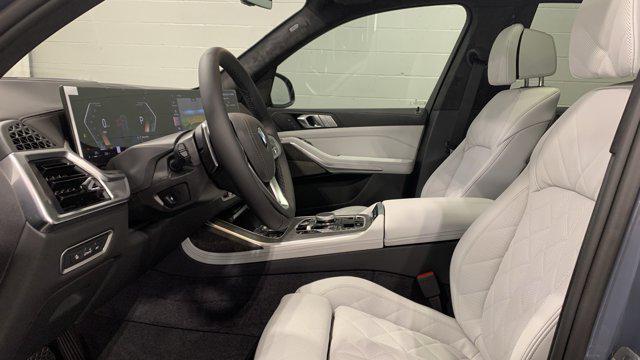 new 2026 BMW X7 car, priced at $93,425