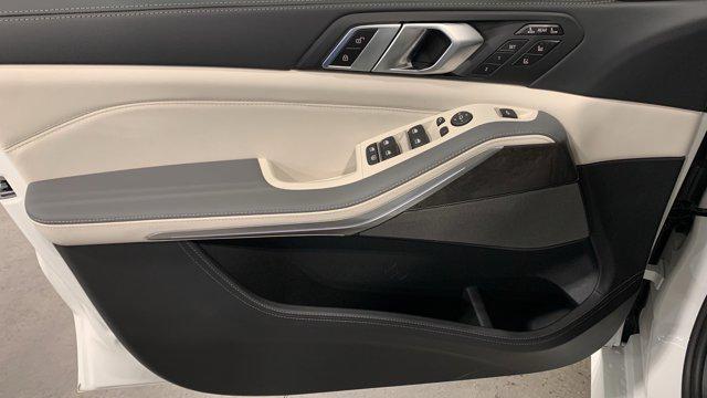 new 2026 BMW X7 car, priced at $127,815