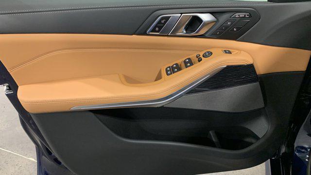 new 2026 BMW X7 car, priced at $99,385