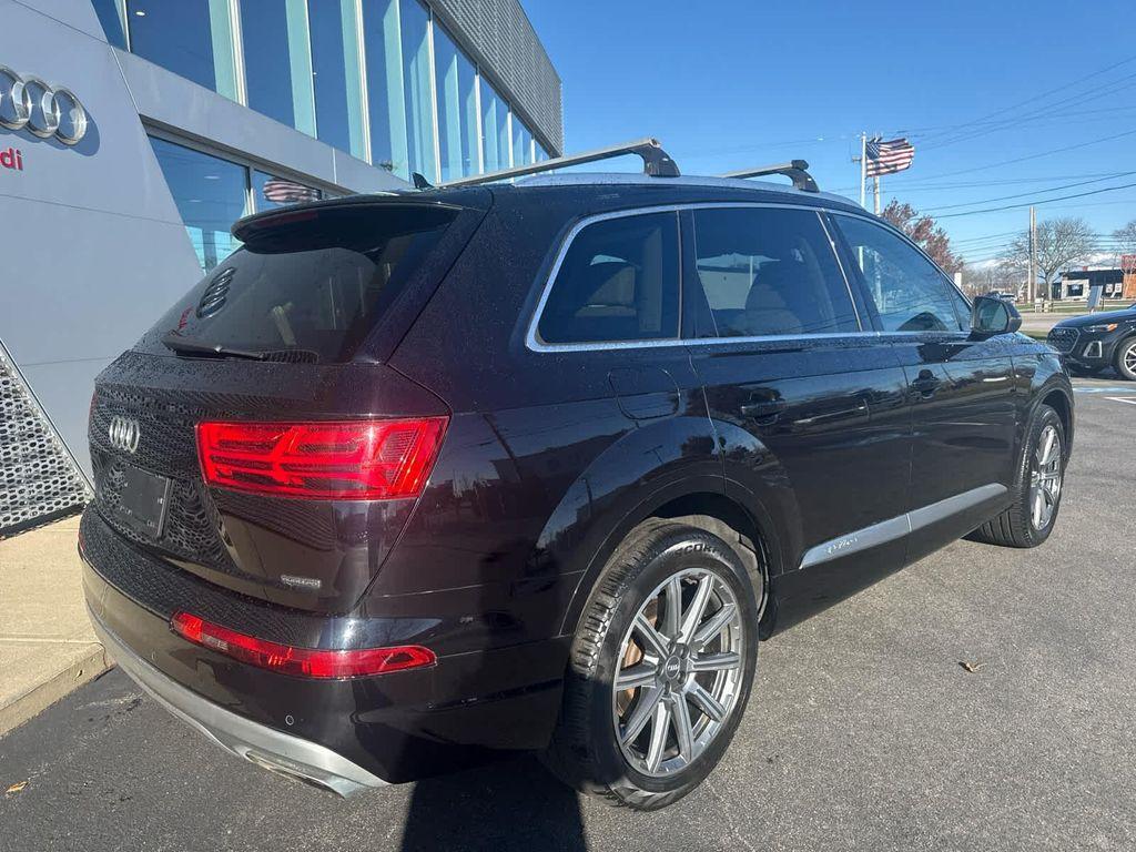 used 2019 Audi Q7 car, priced at $23,575