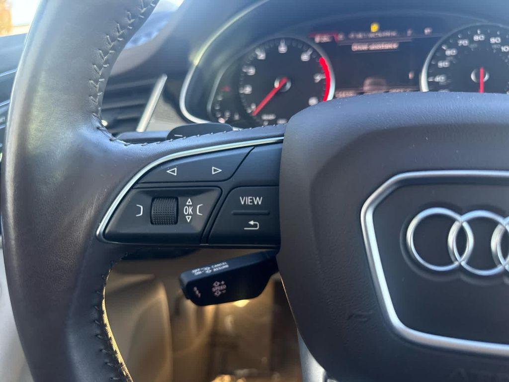 used 2019 Audi Q7 car, priced at $23,575