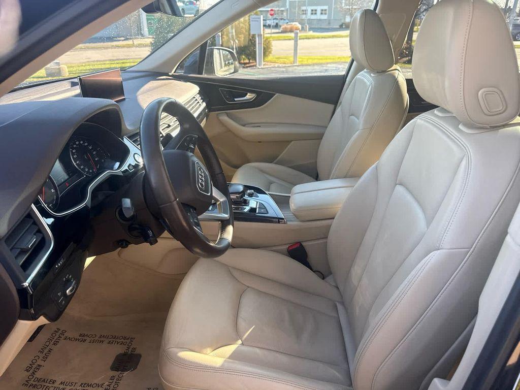 used 2019 Audi Q7 car, priced at $23,575