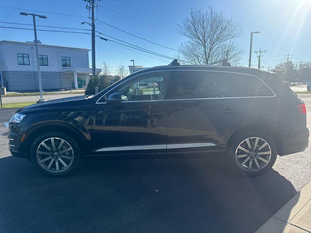 used 2019 Audi Q7 car, priced at $23,575