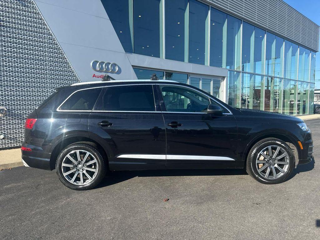 used 2019 Audi Q7 car, priced at $23,575