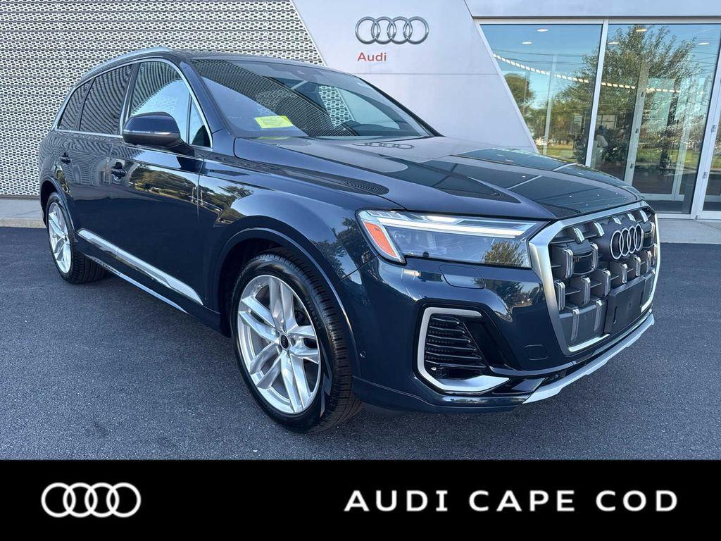 new 2025 Audi Q7 car, priced at $76,480