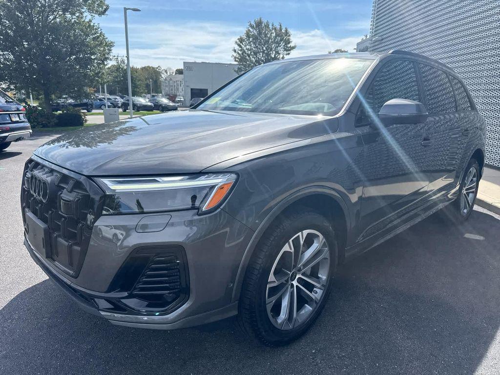new 2026 Audi Q7 car, priced at $73,895