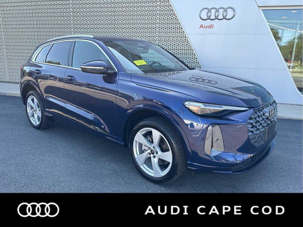 new 2025 Audi Q5 car, priced at $61,965