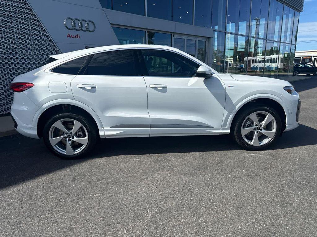 new 2025 Audi Q5 car, priced at $63,855