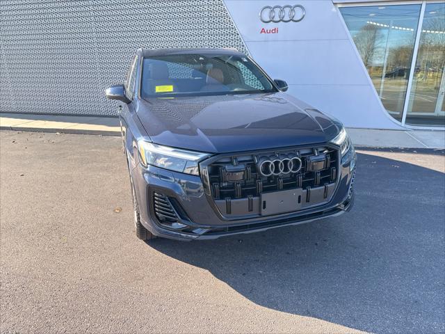 new 2025 Audi Q7 car, priced at $71,580