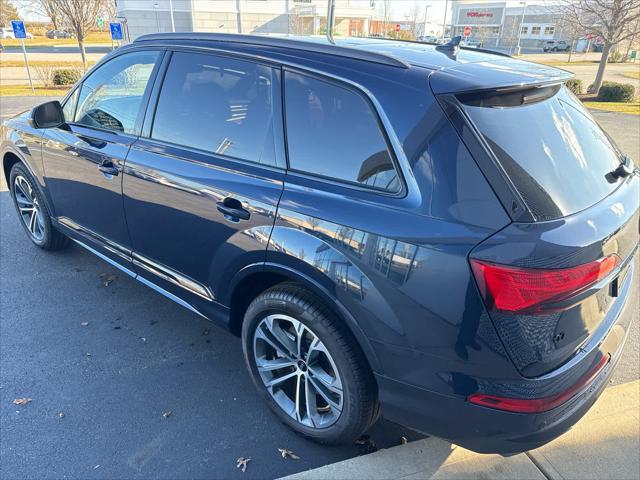 new 2025 Audi Q7 car, priced at $71,580