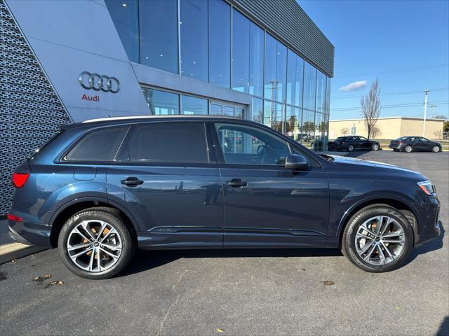 new 2025 Audi Q7 car, priced at $71,580