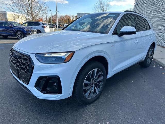 new 2024 Audi Q5 car, priced at $52,610