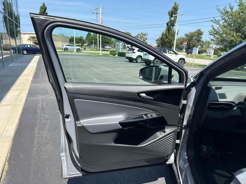used 2022 Volkswagen ID.4 car, priced at $21,675