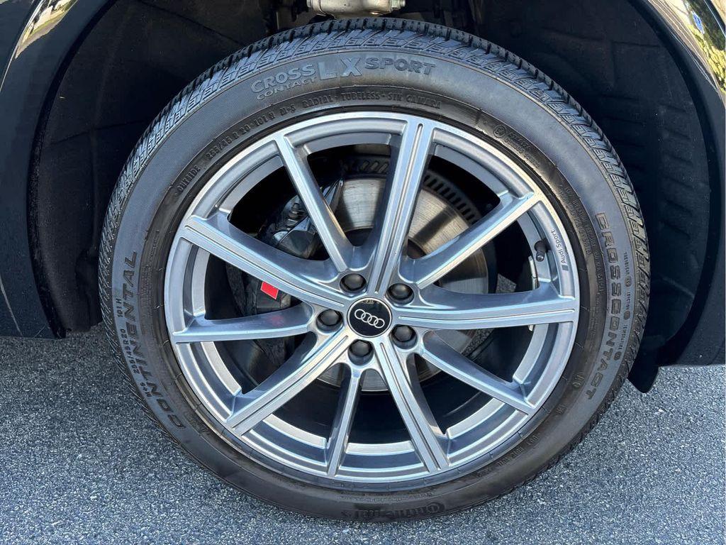 used 2022 Audi SQ5 car, priced at $38,575