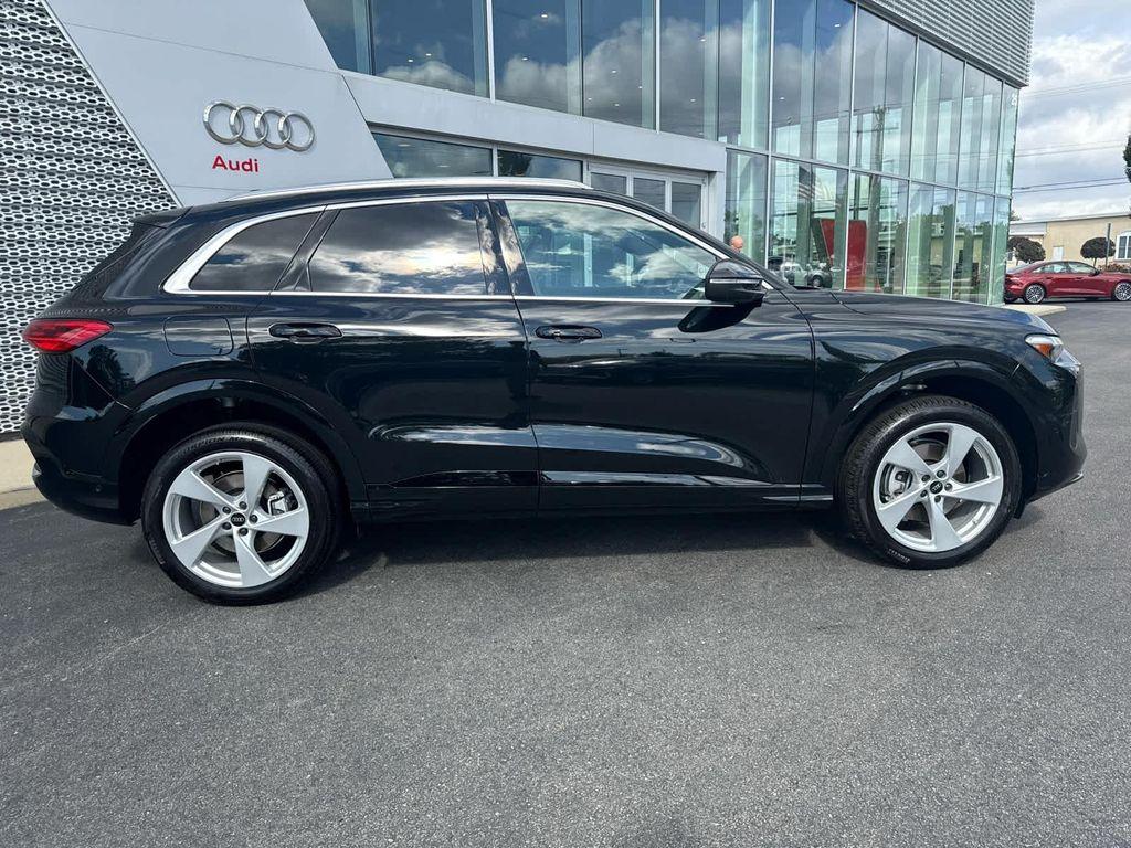 new 2025 Audi Q5 car, priced at $62,080