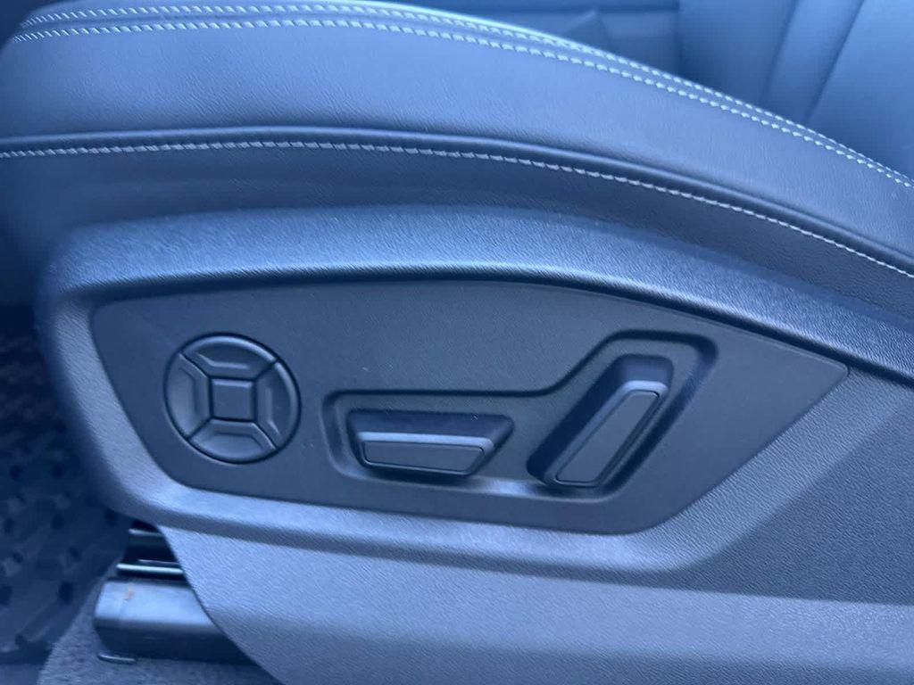 new 2026 Audi Q7 car, priced at $67,895