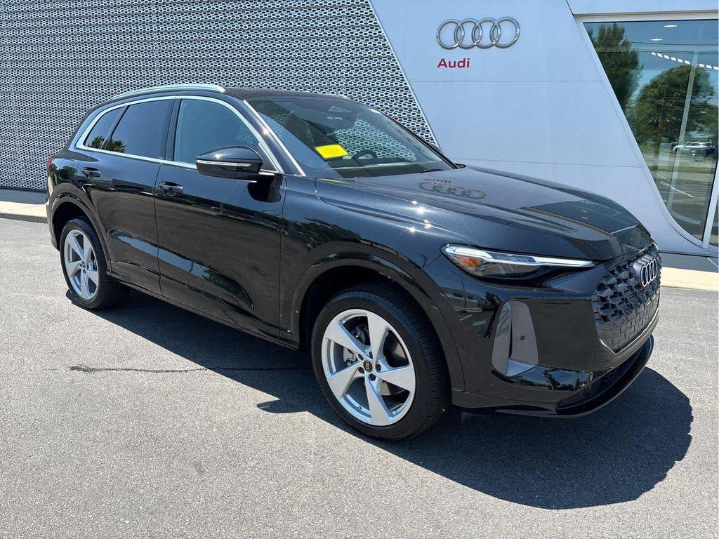 new 2025 Audi Q5 car, priced at $61,105
