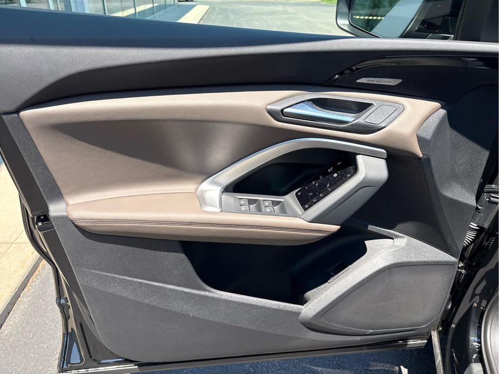 new 2025 Audi Q5 car, priced at $61,105