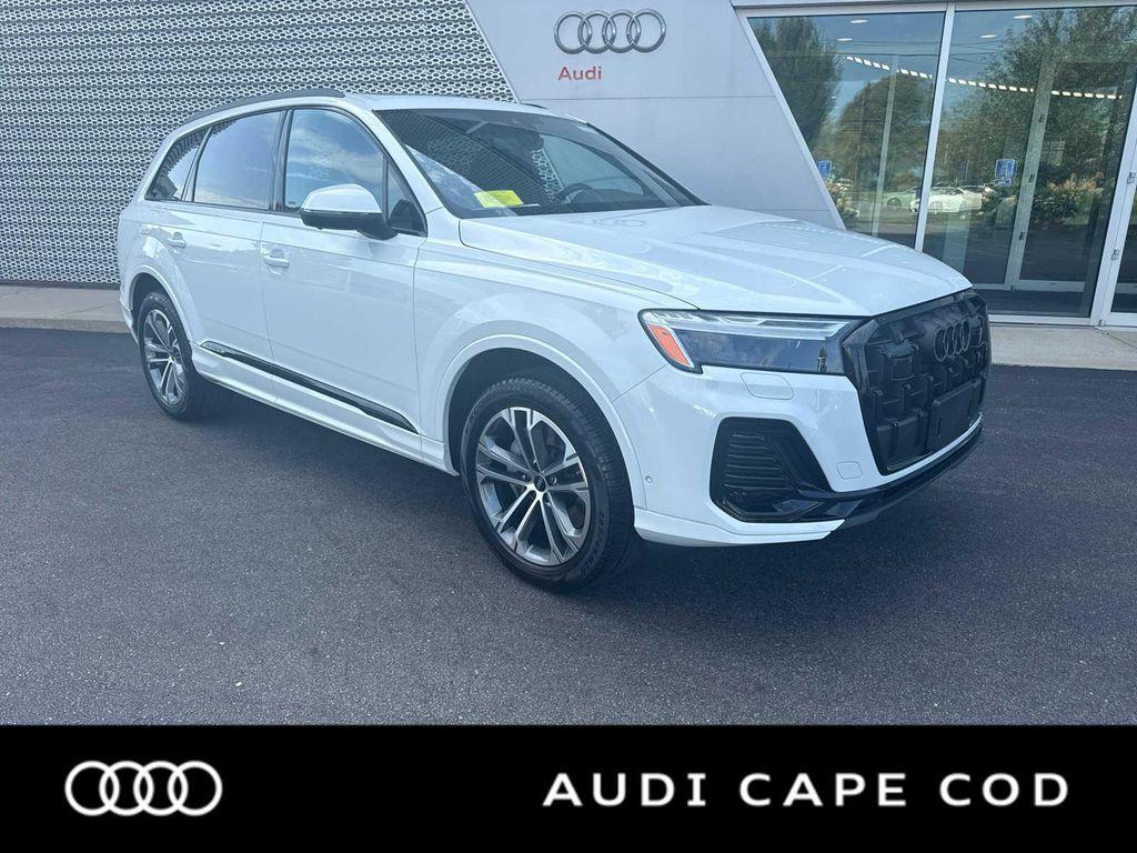 new 2026 Audi Q7 car, priced at $68,445