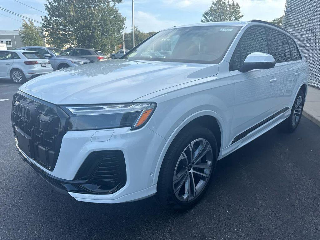 new 2026 Audi Q7 car, priced at $68,445