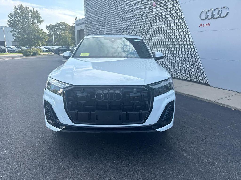 new 2026 Audi Q7 car, priced at $68,445