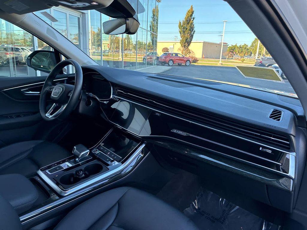 used 2022 Audi Q7 car, priced at $33,375