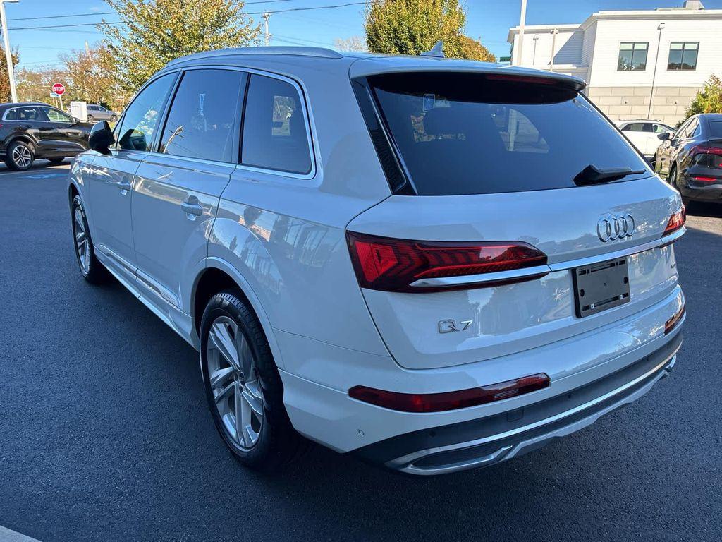 used 2022 Audi Q7 car, priced at $33,375