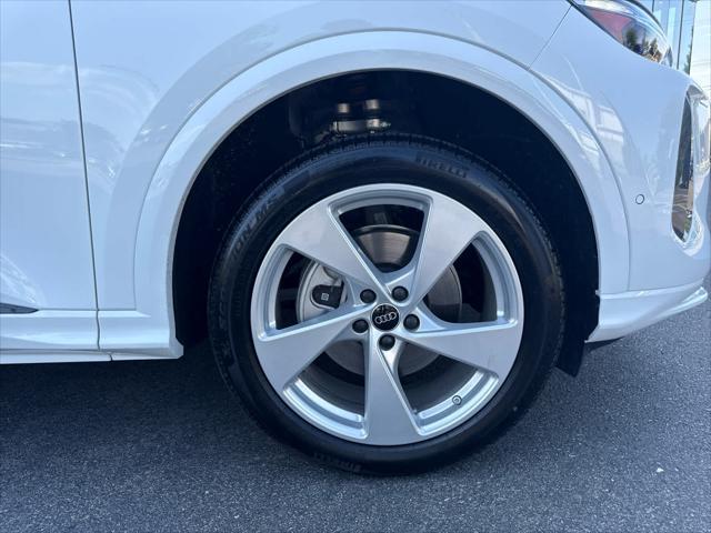 new 2025 Audi Q5 car, priced at $61,430