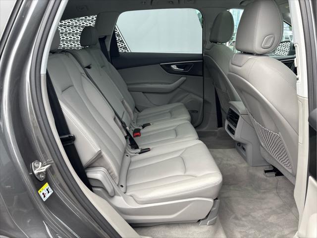 used 2020 Audi Q7 car, priced at $30,775