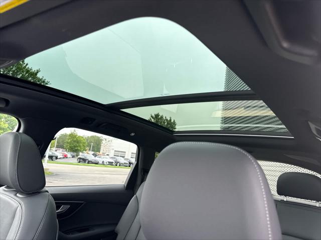 new 2025 Audi Q7 car, priced at $64,920