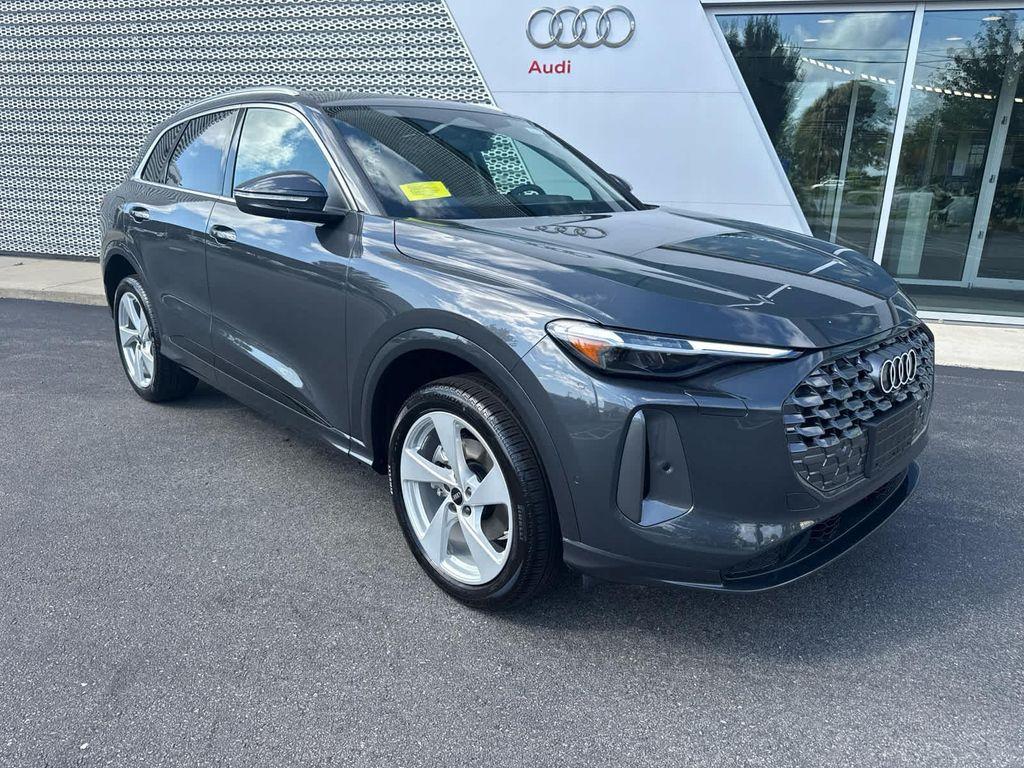new 2025 Audi Q5 car, priced at $62,080