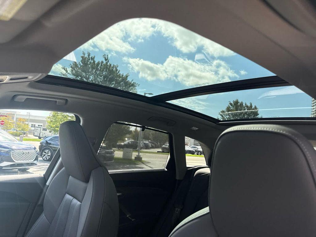 new 2025 Audi Q5 car, priced at $62,080