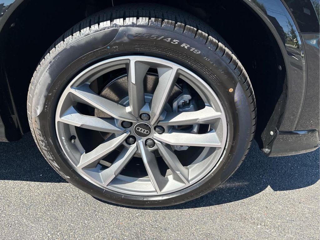 new 2025 Audi Q3 car, priced at $46,240