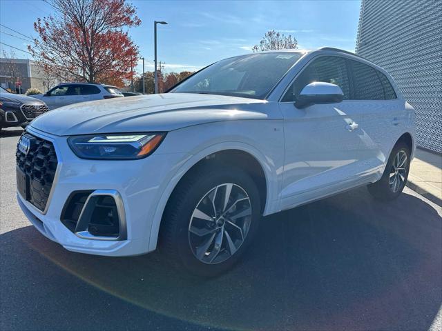 new 2024 Audi Q5 car, priced at $54,090