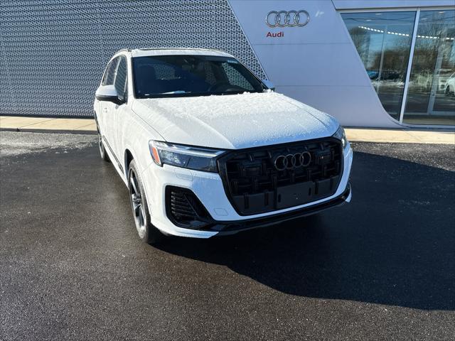 new 2025 Audi Q7 car, priced at $77,880