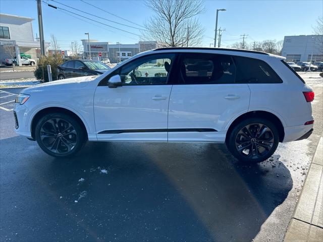 new 2025 Audi Q7 car, priced at $77,880