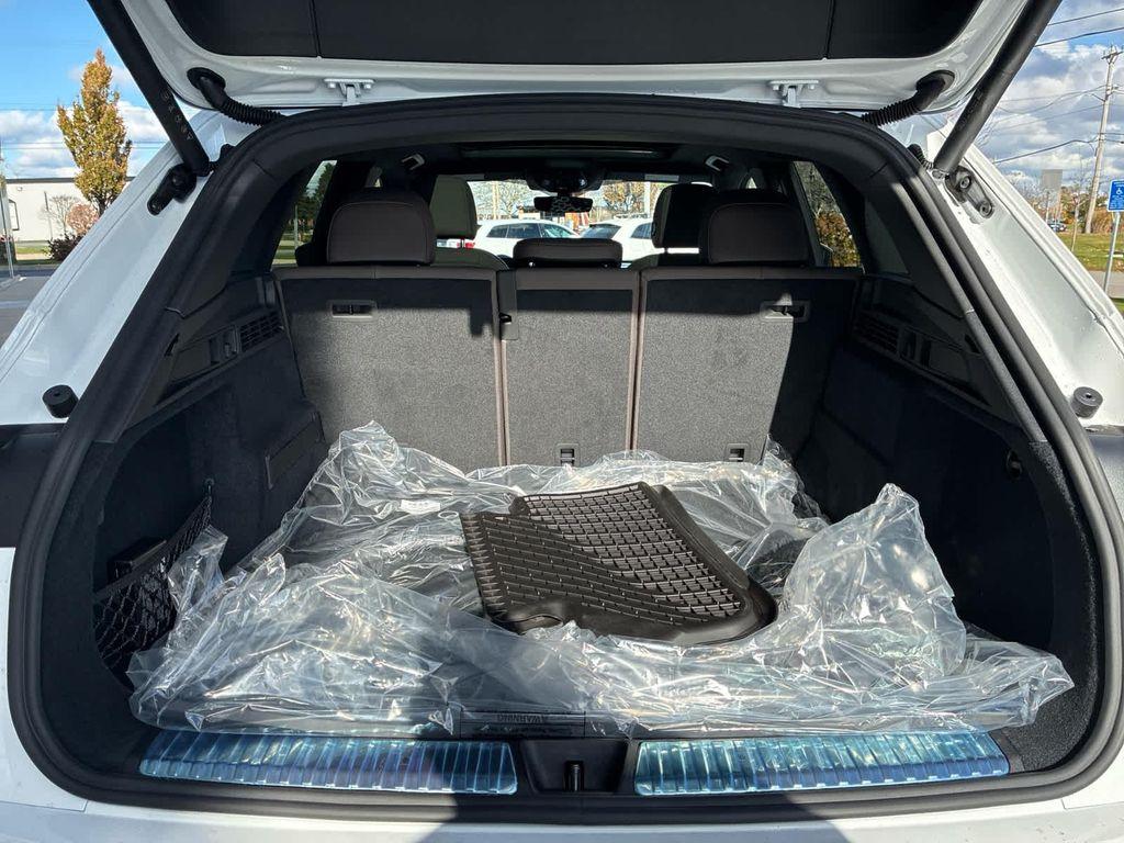 new 2025 Audi Q5 car, priced at $59,885