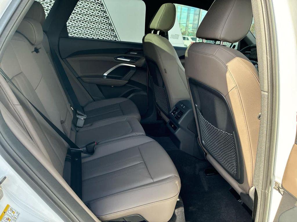 new 2025 Audi Q5 car, priced at $59,885