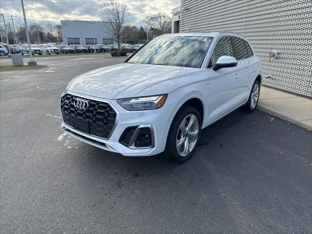 new 2025 Audi Q5 car, priced at $58,305