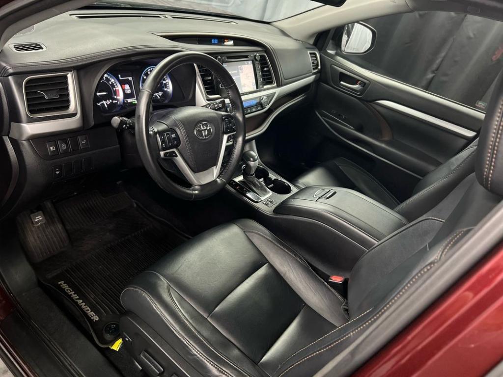 used 2017 Toyota Highlander car, priced at $26,650