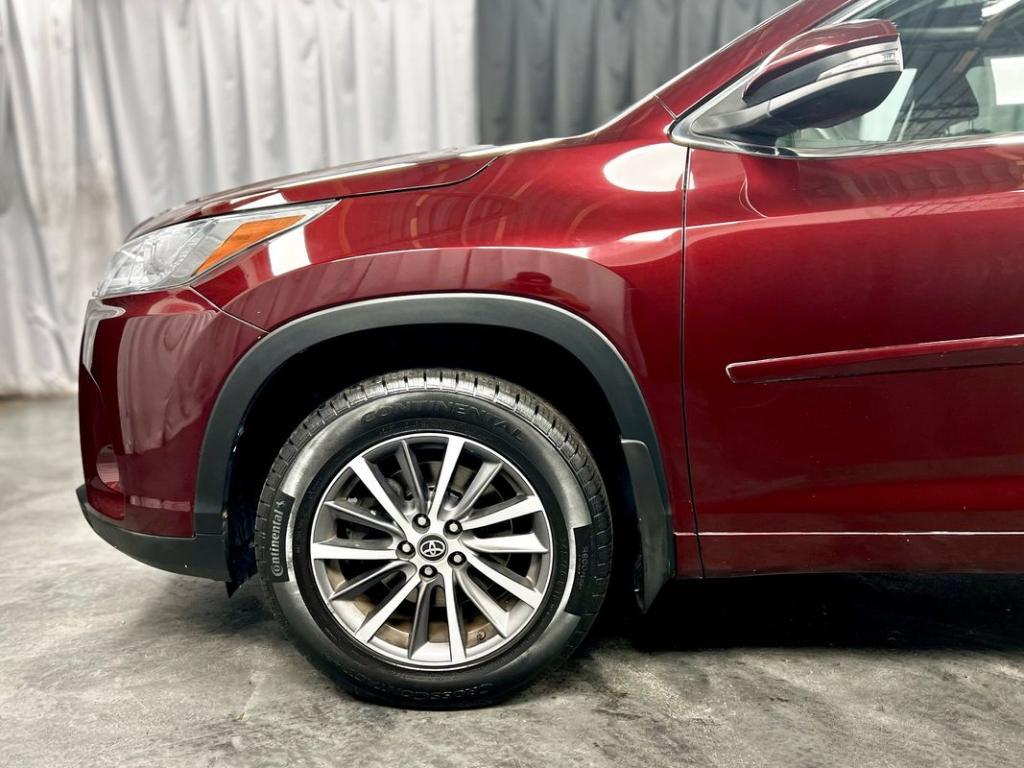 used 2017 Toyota Highlander car, priced at $26,650