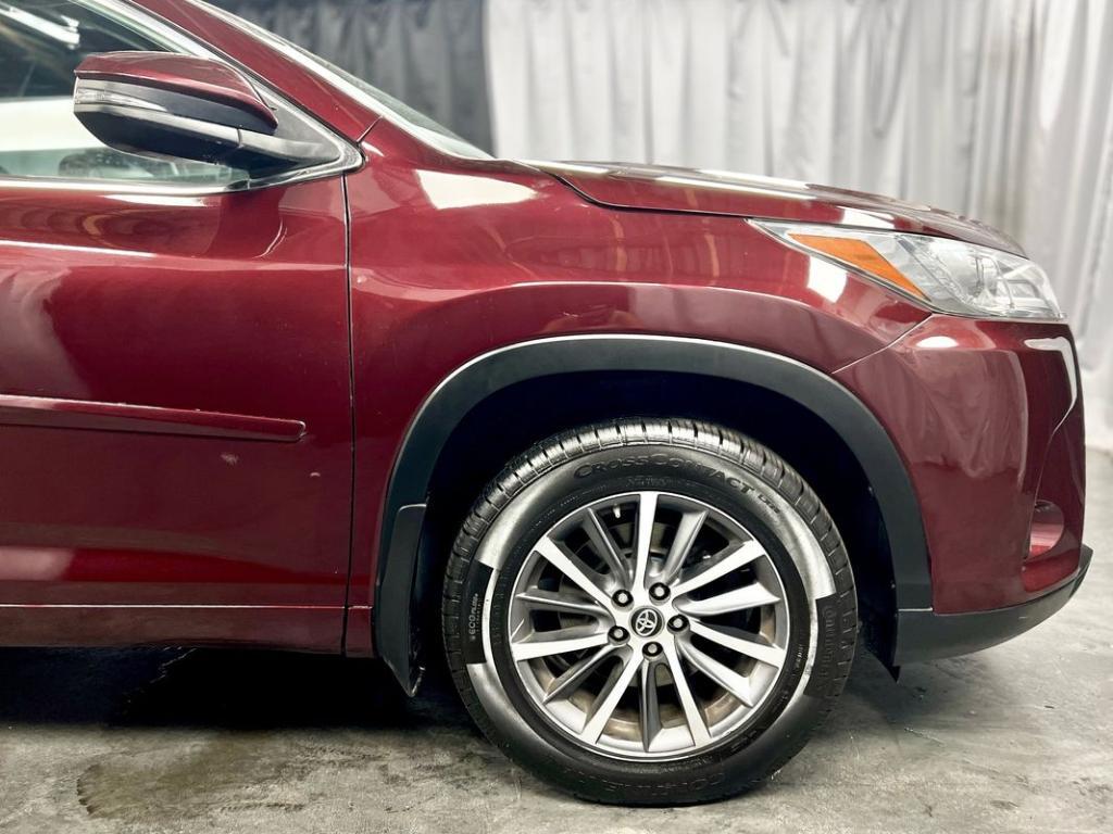 used 2017 Toyota Highlander car, priced at $26,650